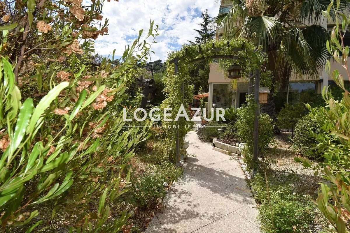 Appartement à VALLAURIS