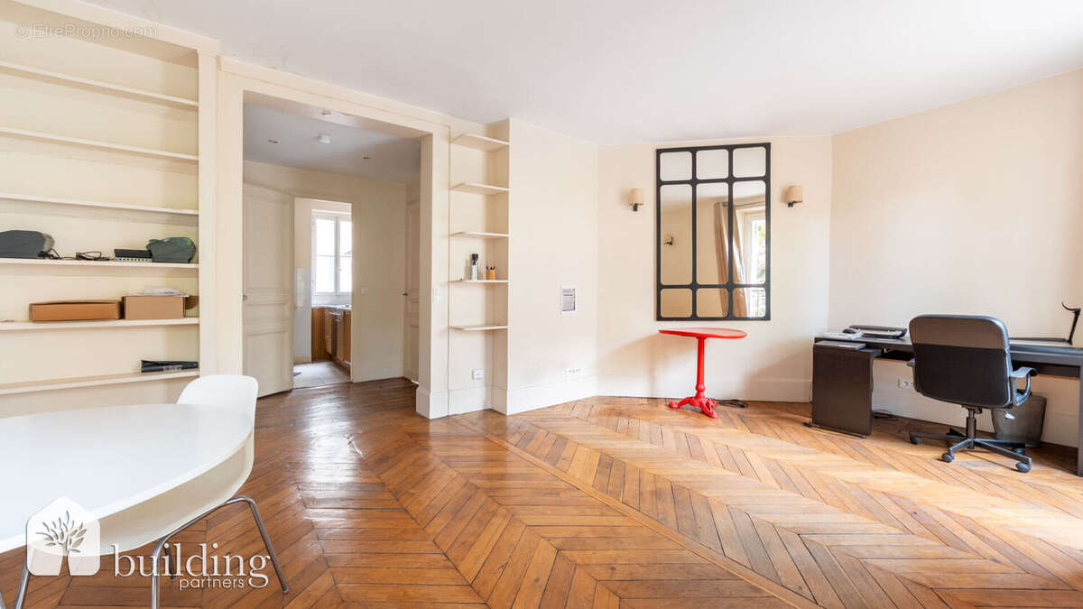 Appartement à PARIS-17E