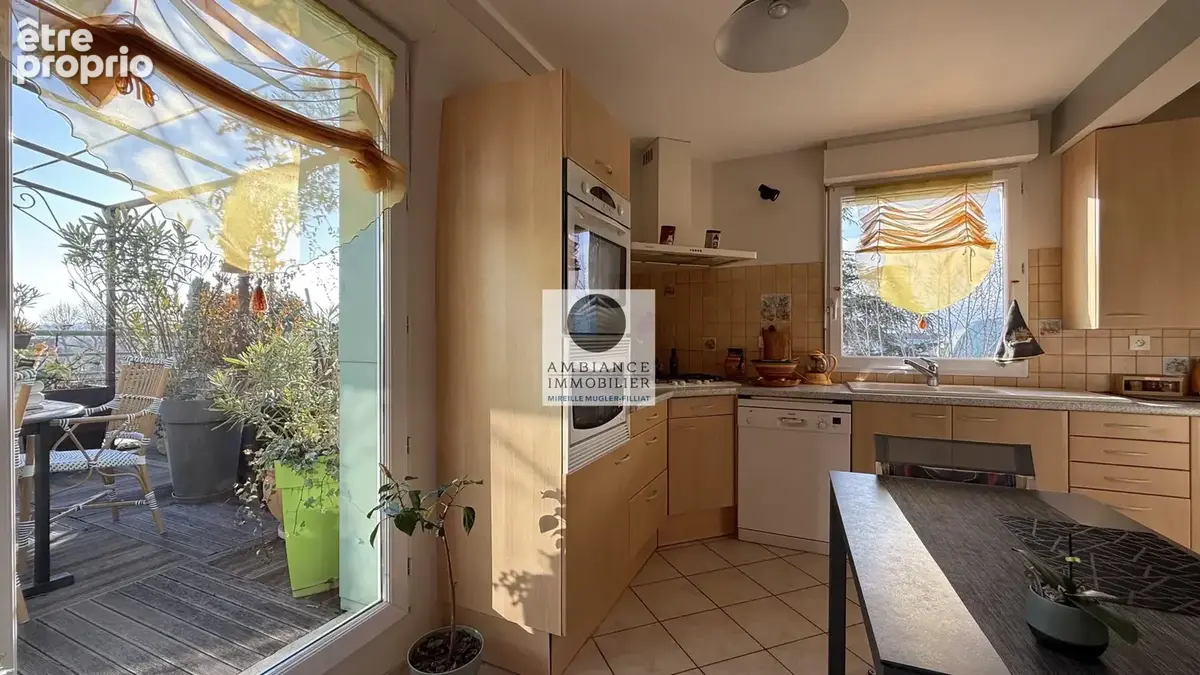 Appartement avec terrasse dans un quartier résidentiel - photo 8