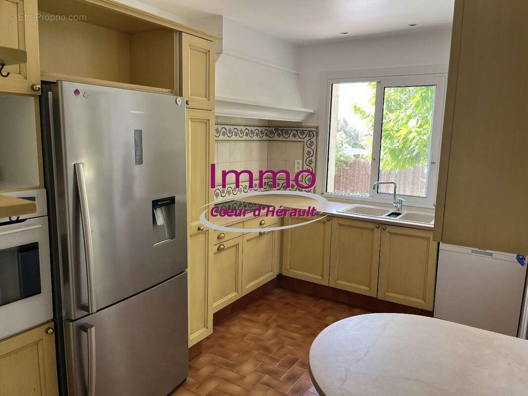 Maison à SAINT-BAUZILLE-DE-LA-SYLVE