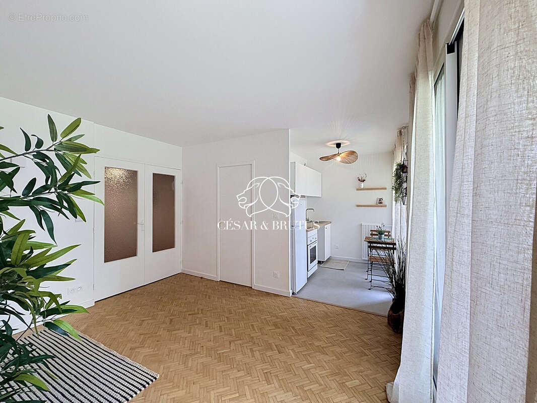 Appartement à LYON-8E