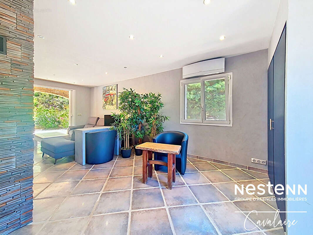Villa de caractère de 5 chambres avec piscine, dans un environnement privilégié avec accès par funiculaire privé - photo 14