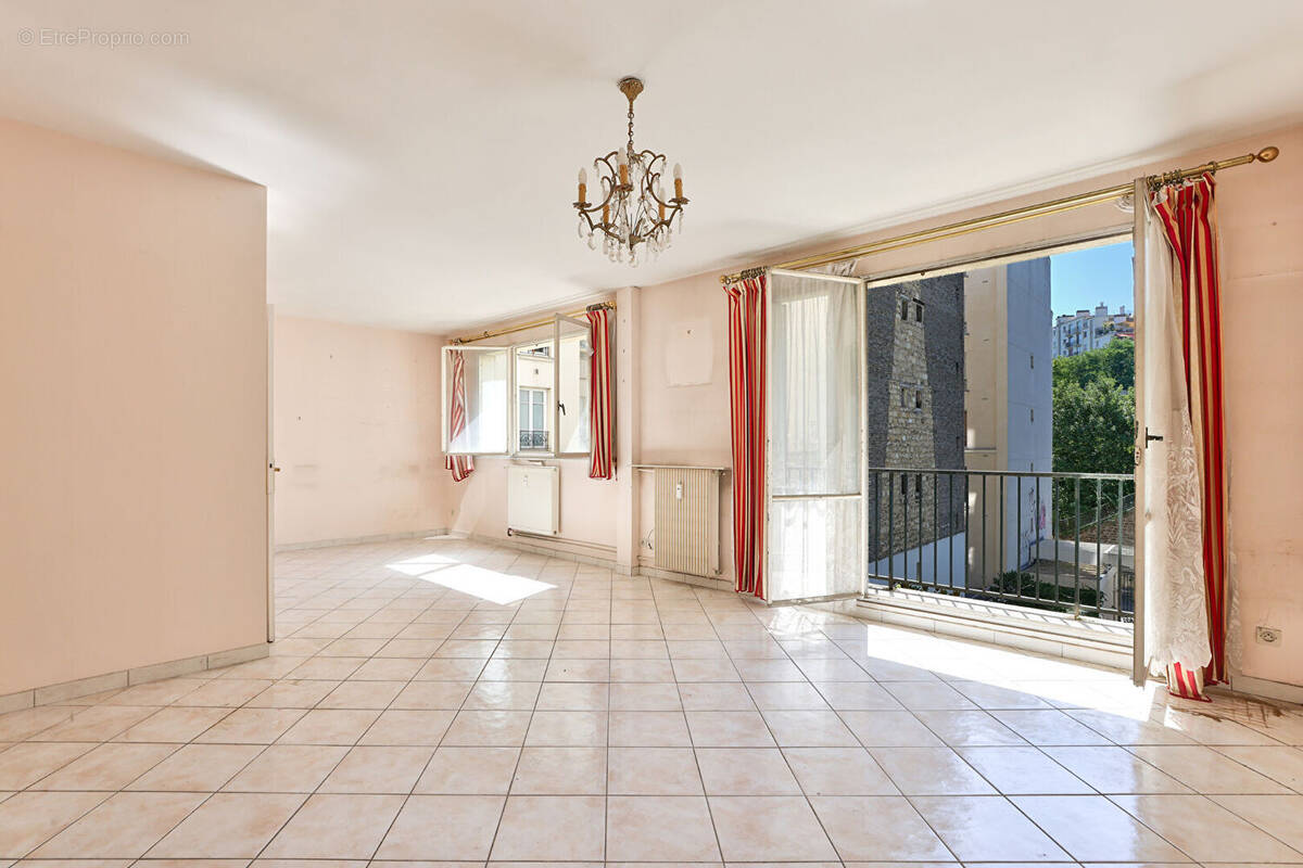 Appartement à PARIS-15E