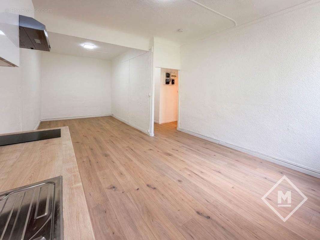 Appartement à MARSEILLE-6E