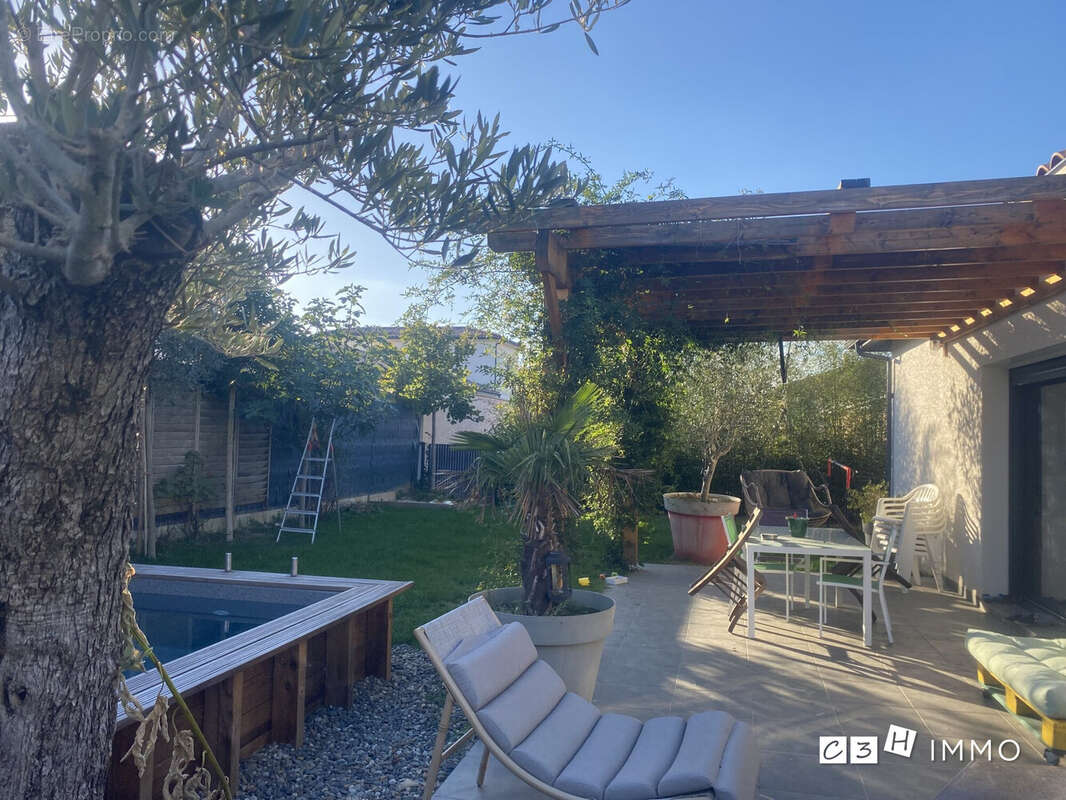 Maison à SAINT-HILAIRE