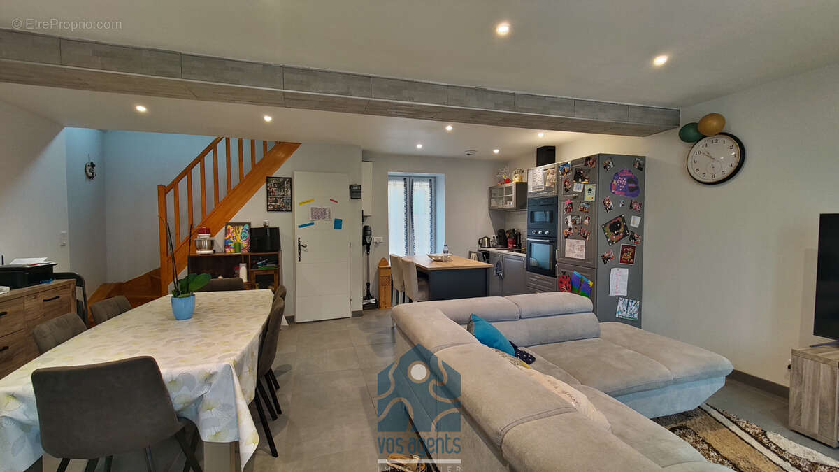 Maison de bourg 5 pièces avec garage et cave - photo 3