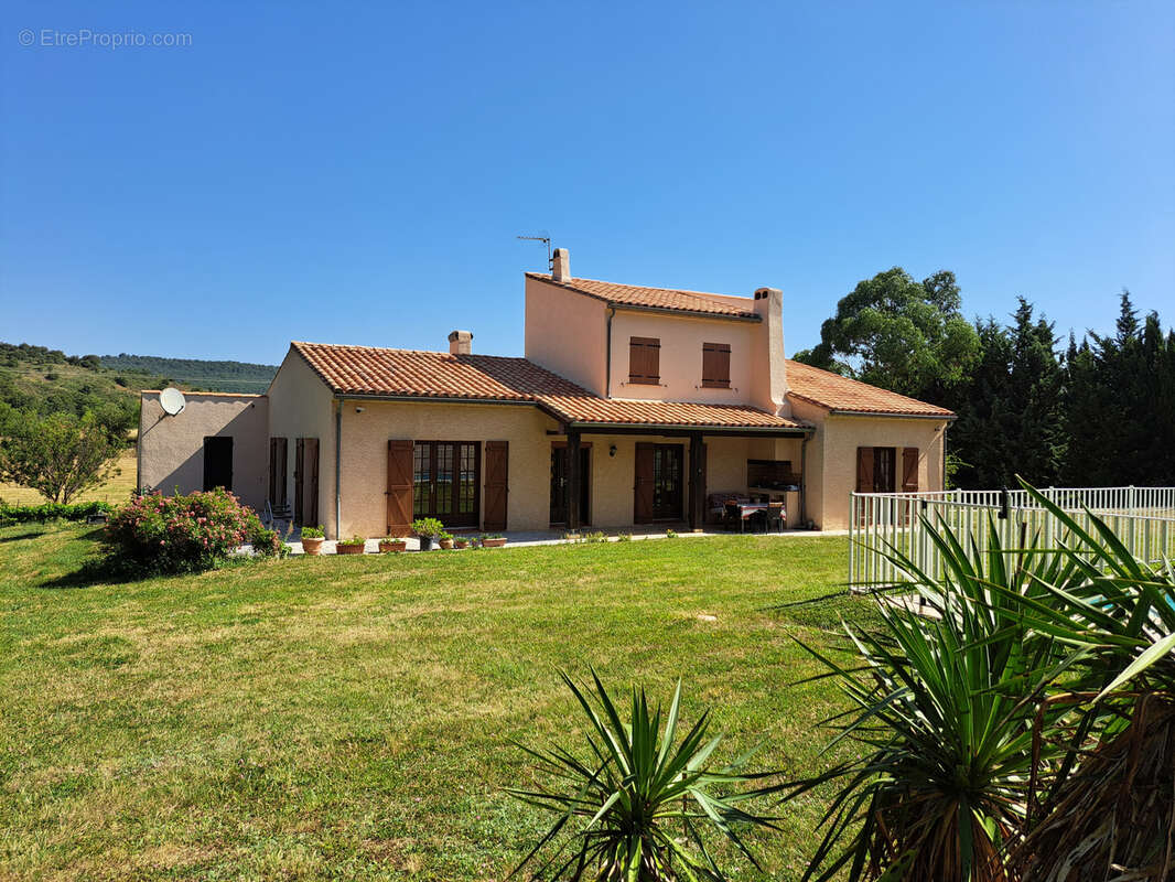 Grande maison sur un terrain de 15 780m2 avec une piscine et un garage de 52m2 - photo 43