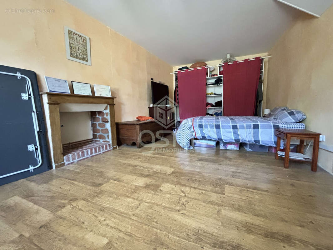 Maison à SAINTE-MAURE-DE-TOURAINE