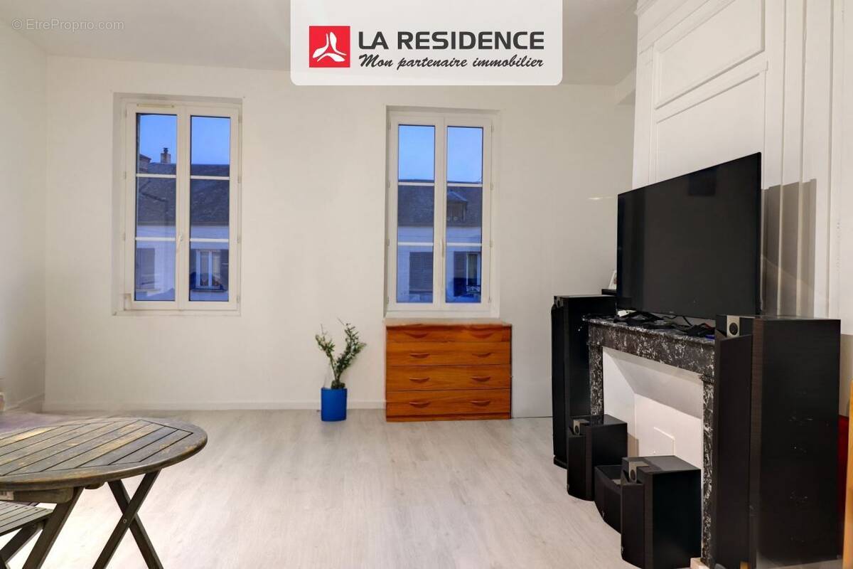 Appartement à IVRY-LA-BATAILLE