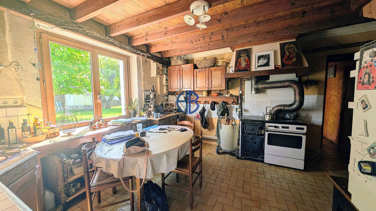 Maison à SAINT-CLAIR-SUR-GALAURE