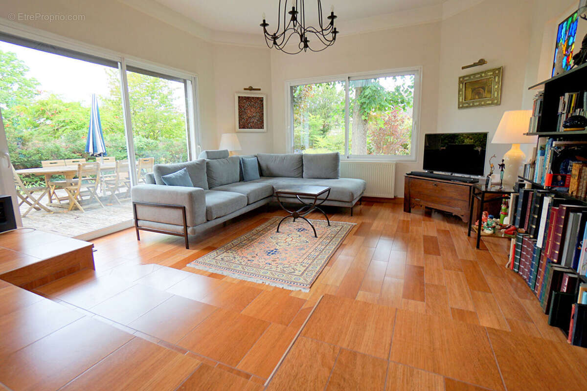 Maison à AUBERGENVILLE