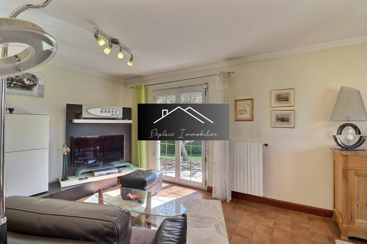 Maison à CRANVES-SALES