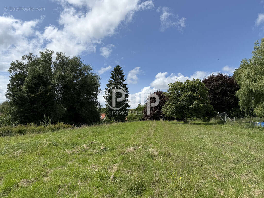 Terrain à LE PONCHEL