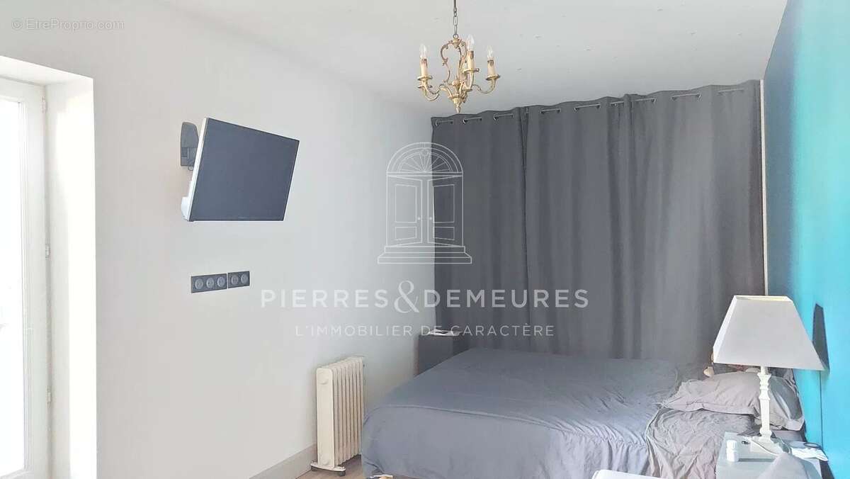 Maison à MONTIPOURET