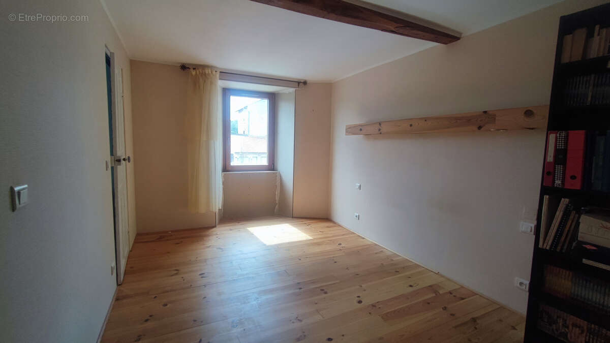 Maison à ALBOUSSIERE