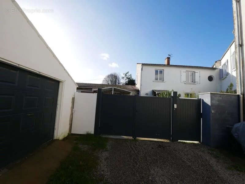 Appartement à AIGREFEUILLE-D&#039;AUNIS