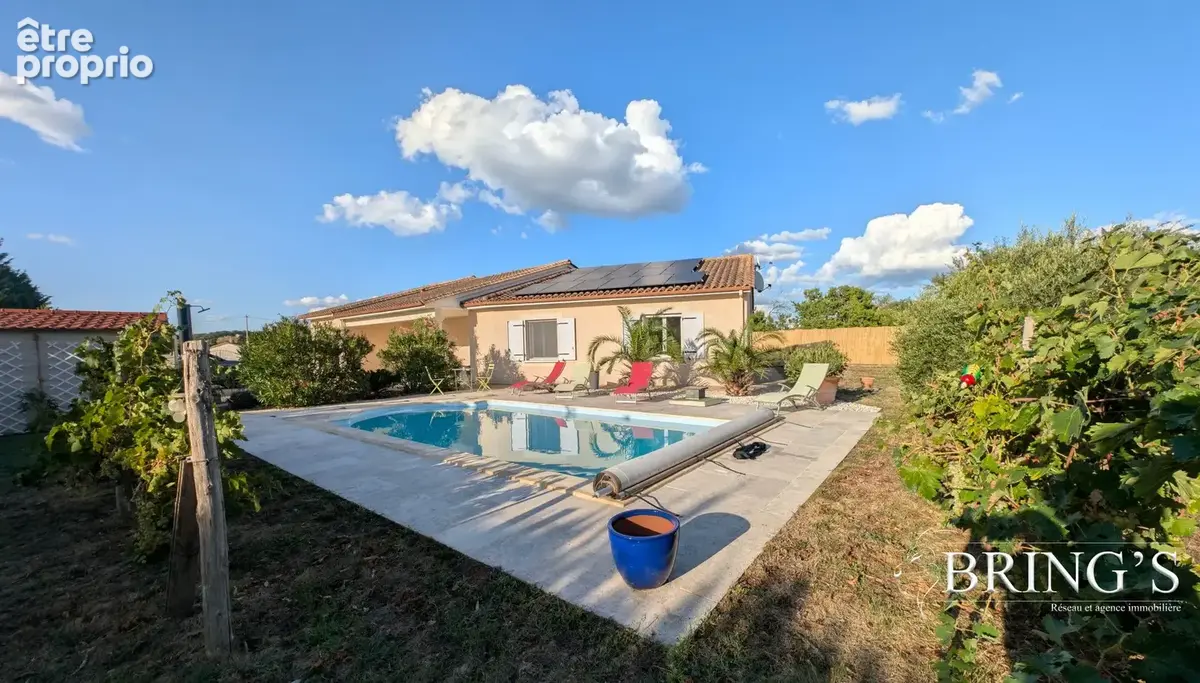 Maison 137 m² à Neuvic  - photo 2