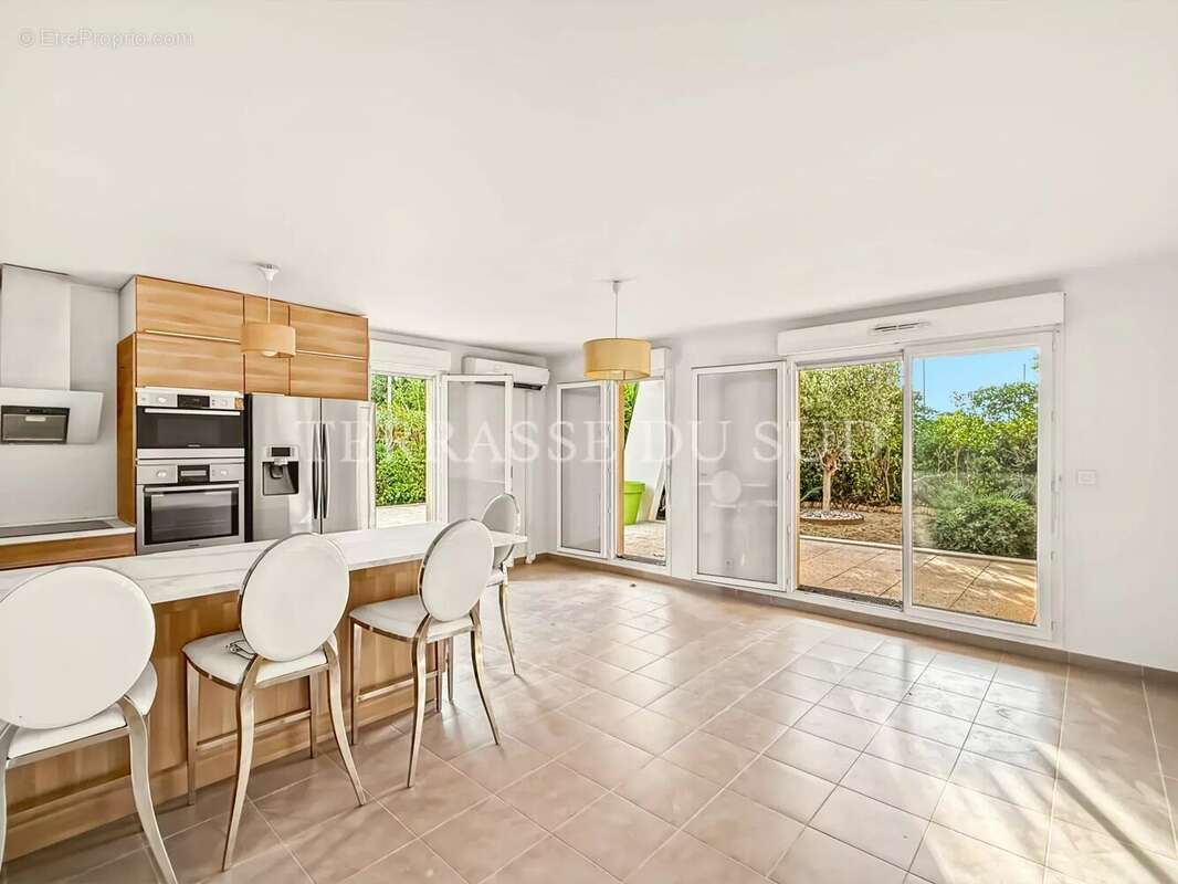 Appartement à MARSEILLE-8E