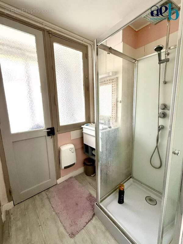 Appartement à SAINT-ANDRE-LES-VERGERS