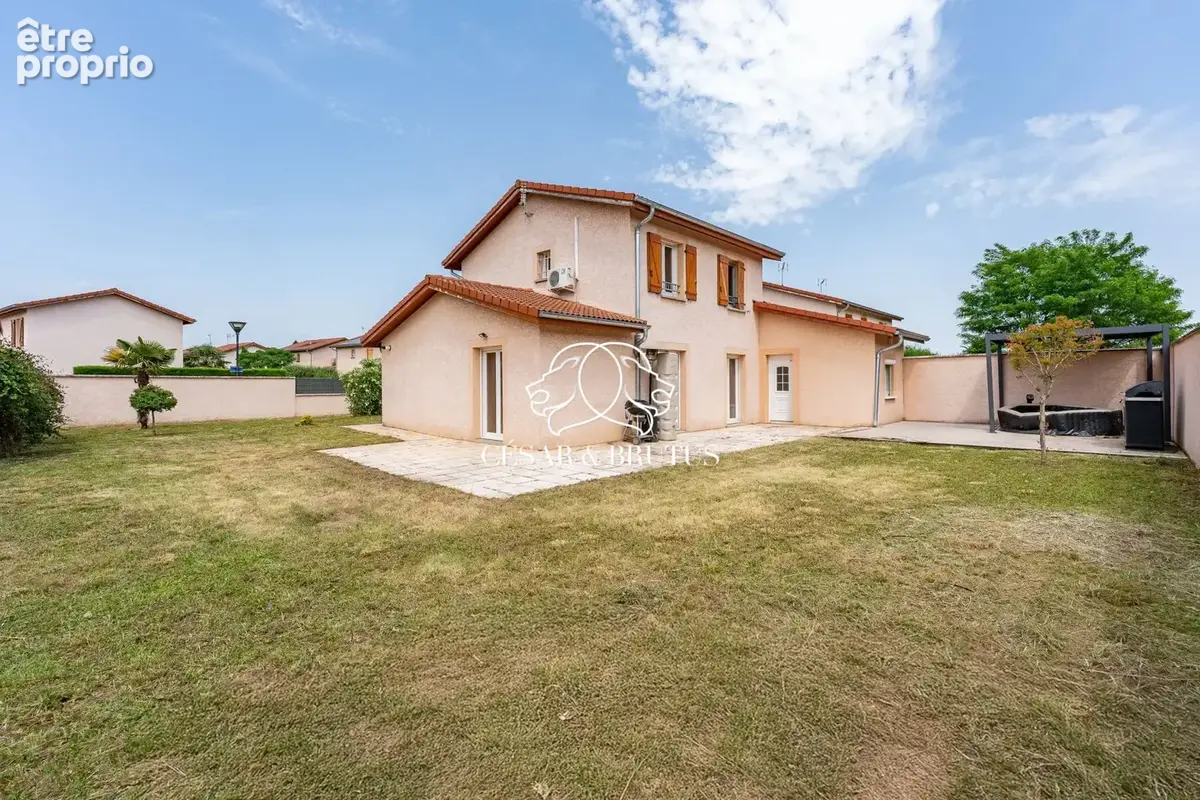 Maison 6 pièces 115 m² à vendre à Pusignan (69330) - photo 2