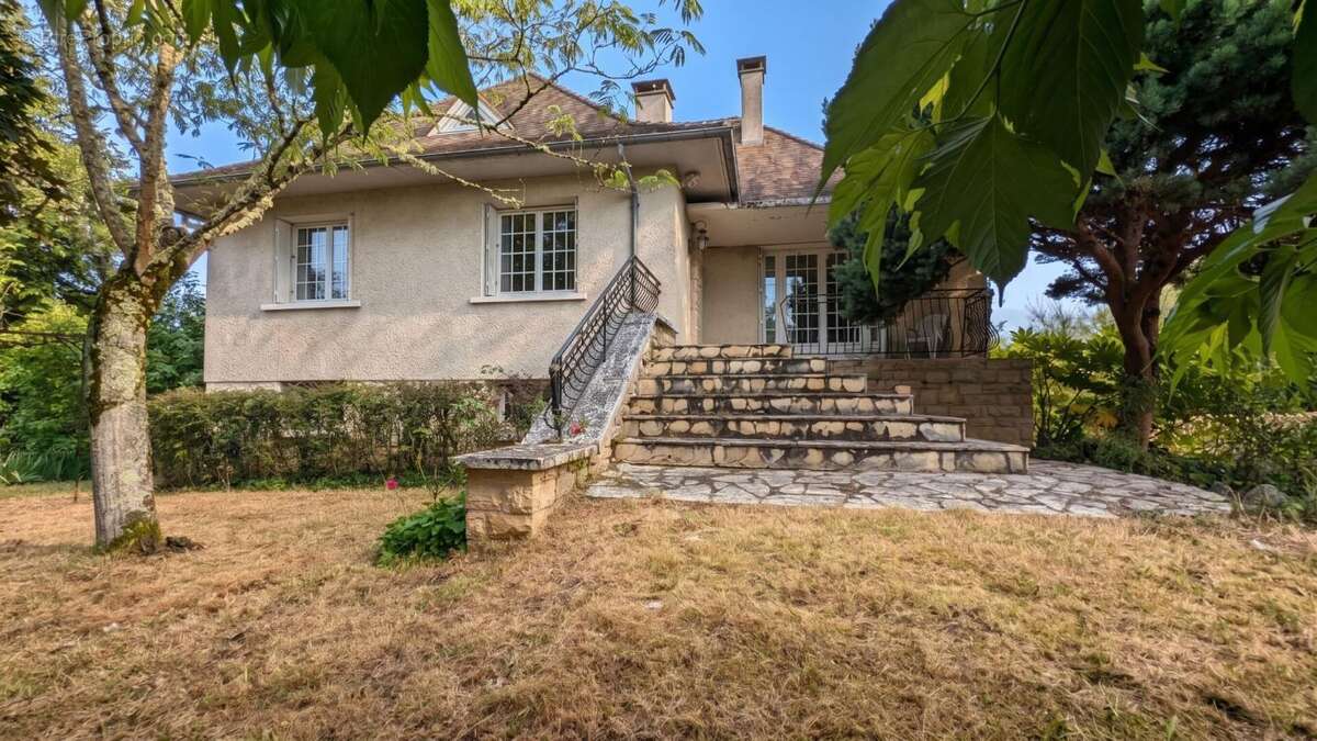 Maison à CAHORS