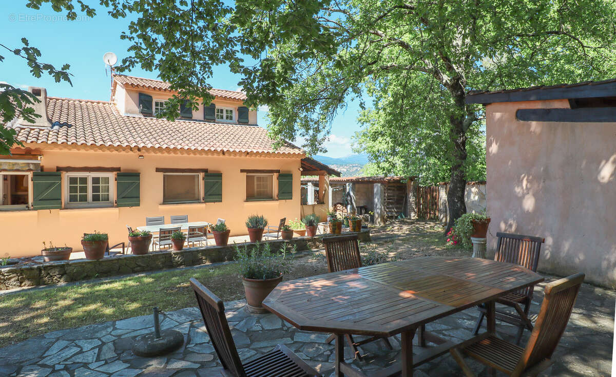 Maison à FAYENCE