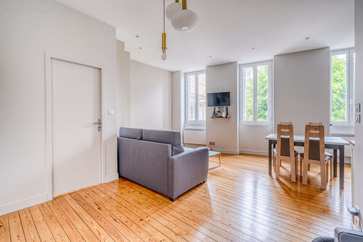 Appartement à BORDEAUX