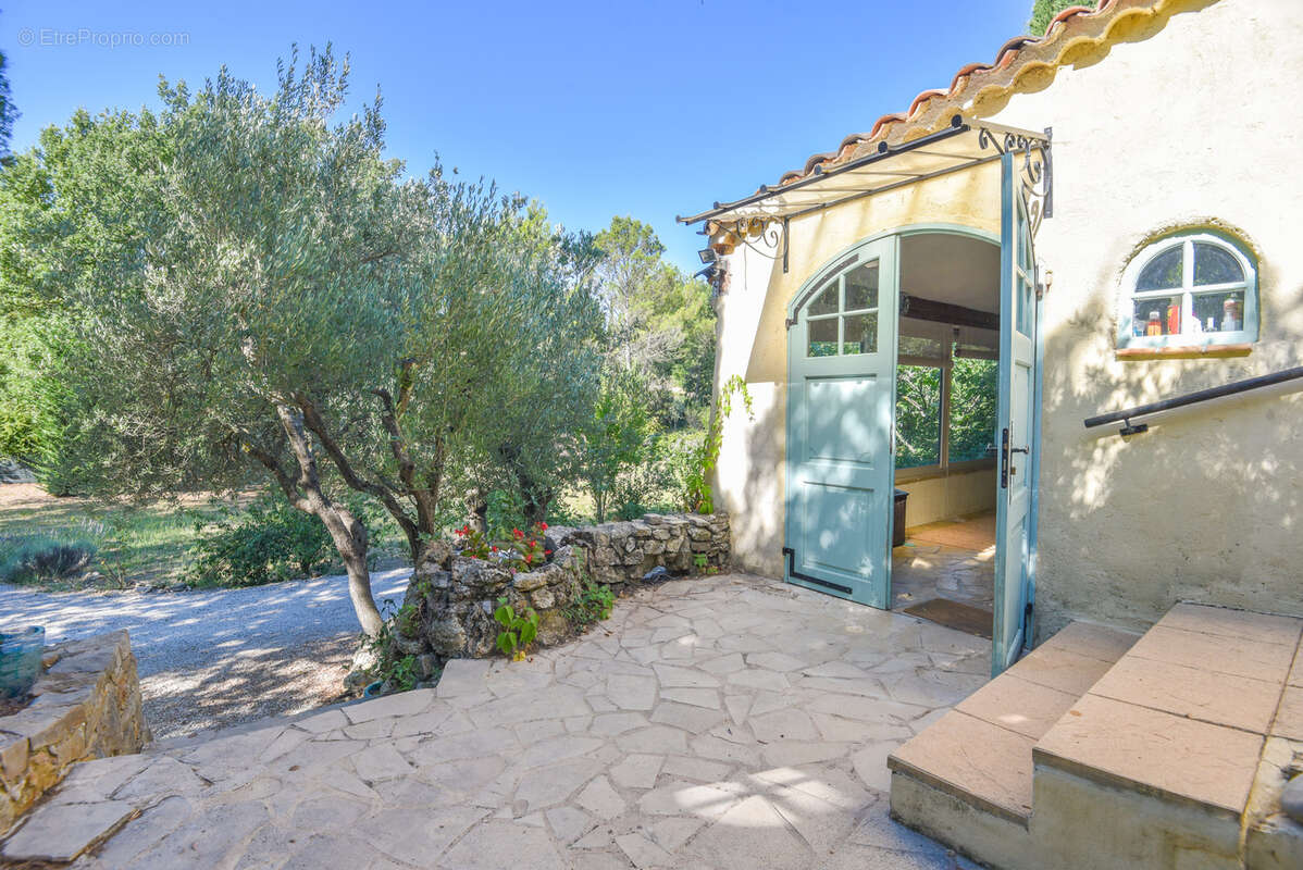 Maison à LORGUES