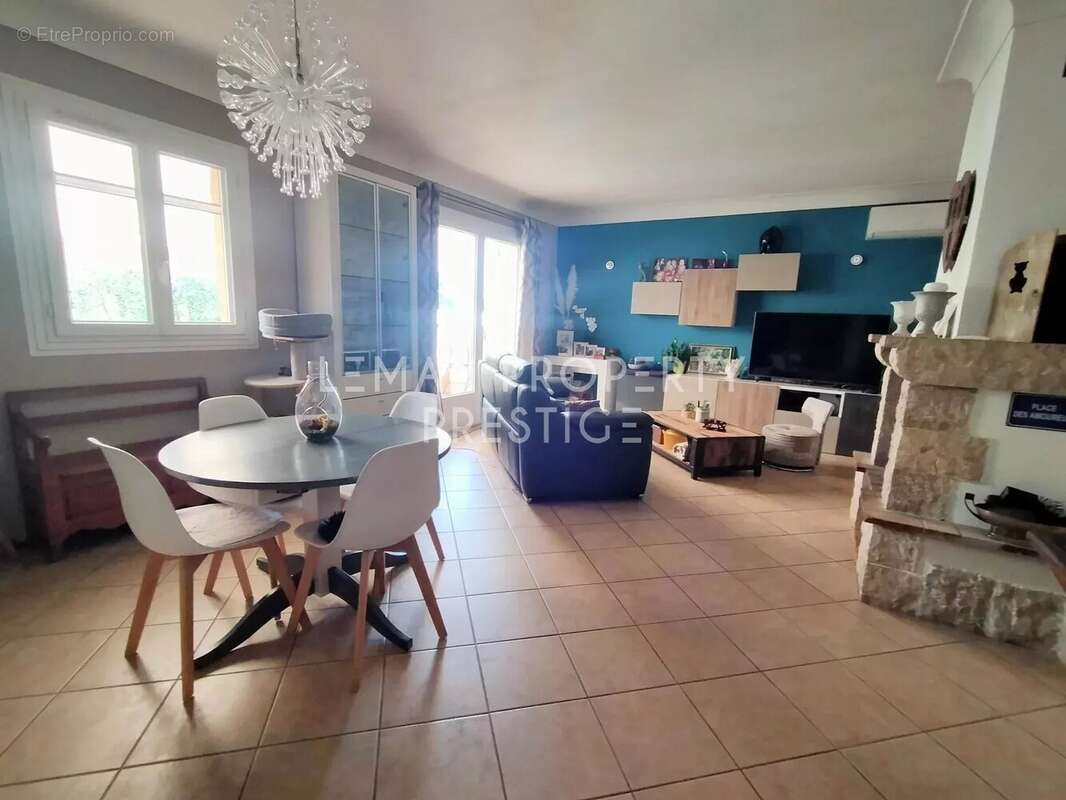 Maison à PEYMEINADE