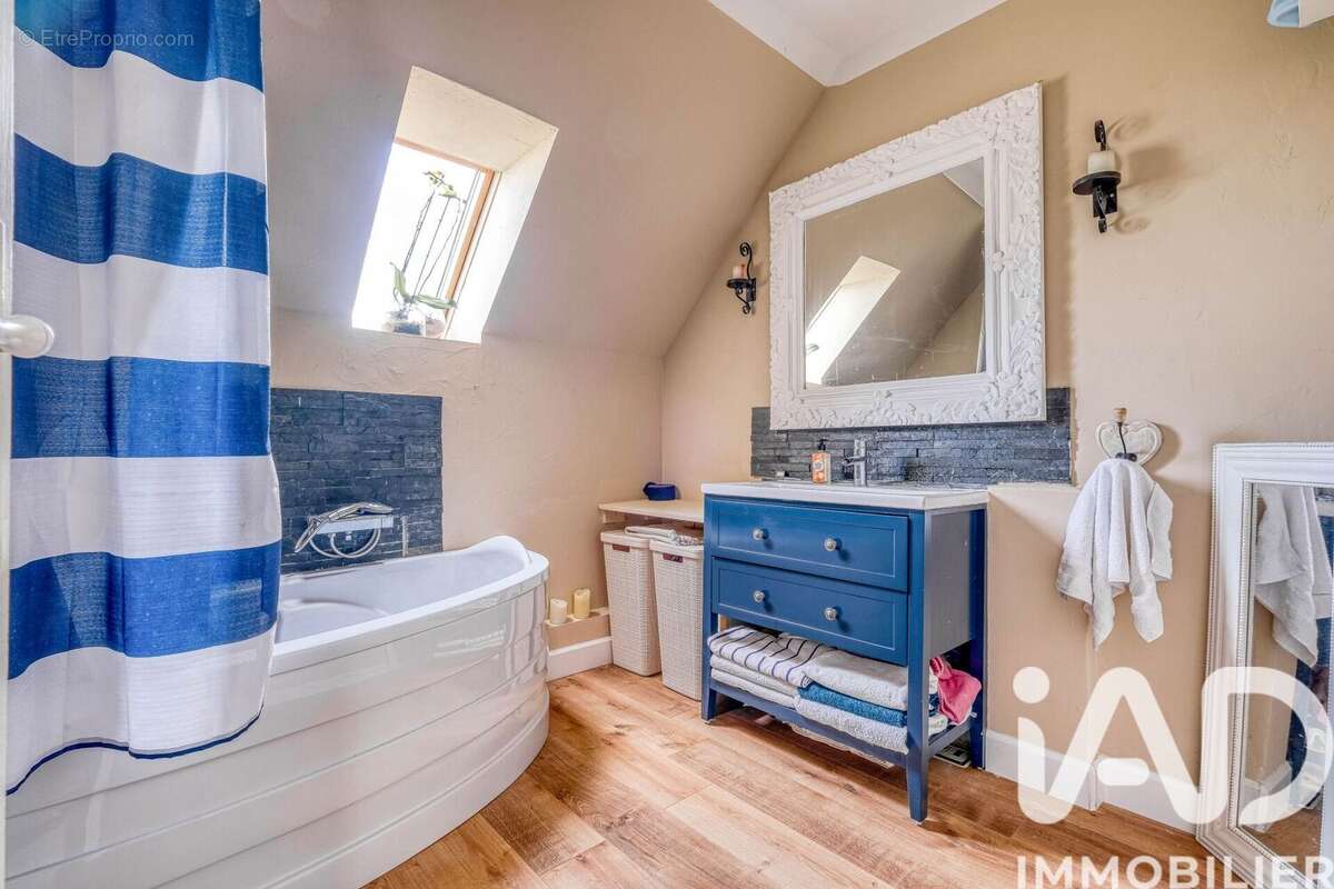 Photo 8 - Maison à MOUROUX