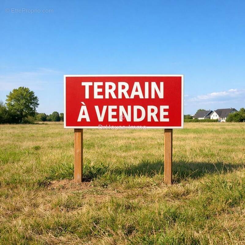 Terrain à YVRAC