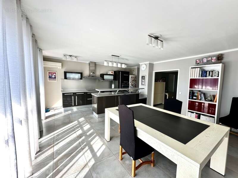 Appartement à MARSEILLE-9E