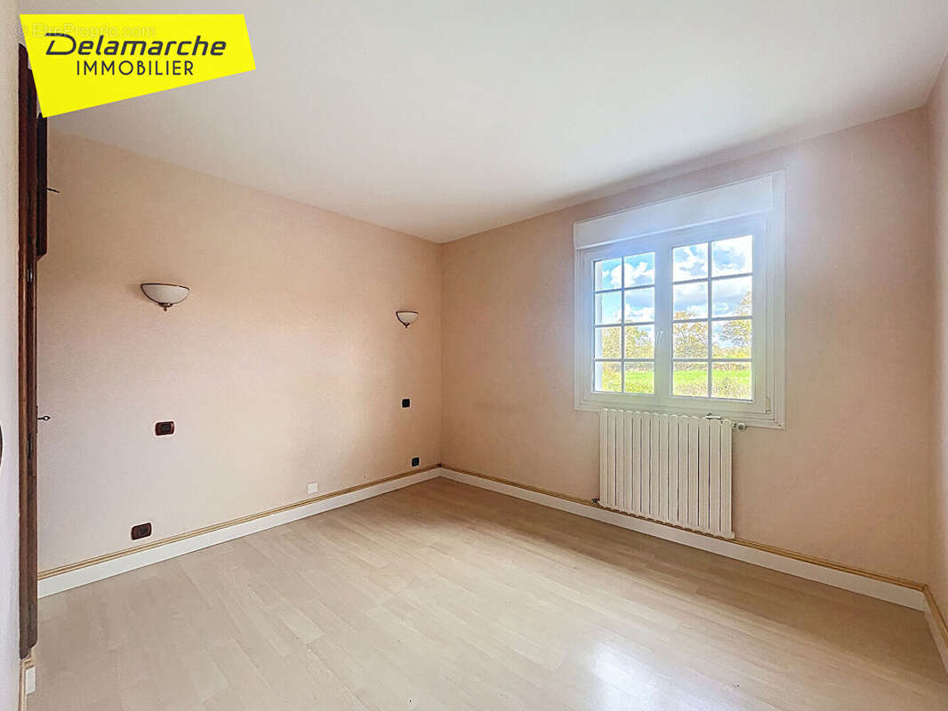 Maison à SAINT-PLANCHERS