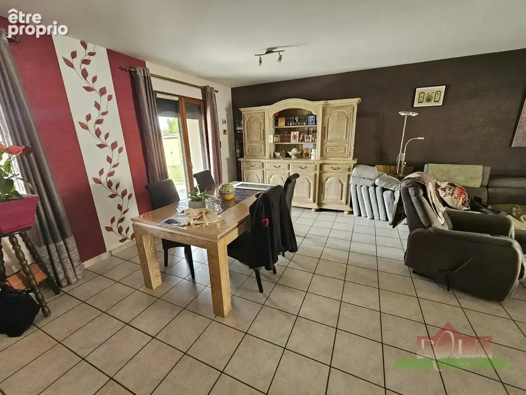 EYZIN-PINET, Villa T5 de 143m² sur sous-sol complet de 89m² avec terrain de 1850m² - photo 12