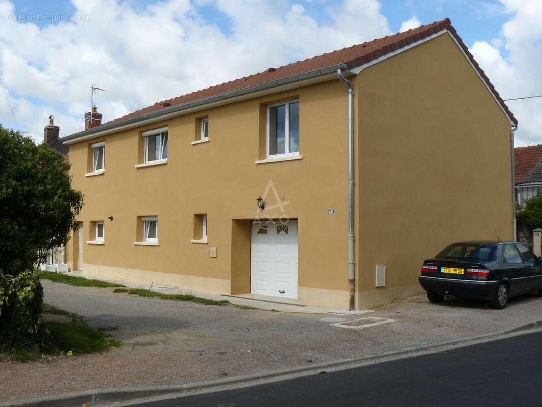 Maison à GARCHIZY