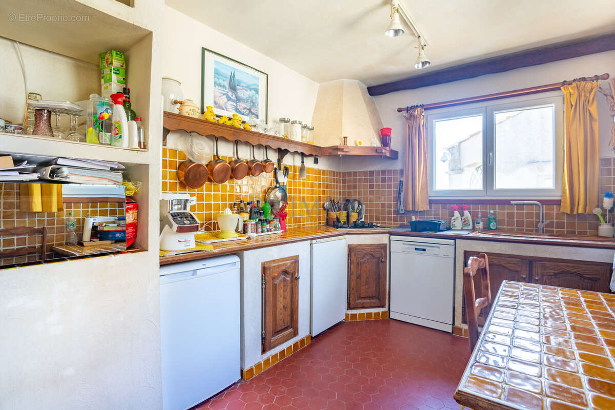 Maison à LES ISSAMBRES