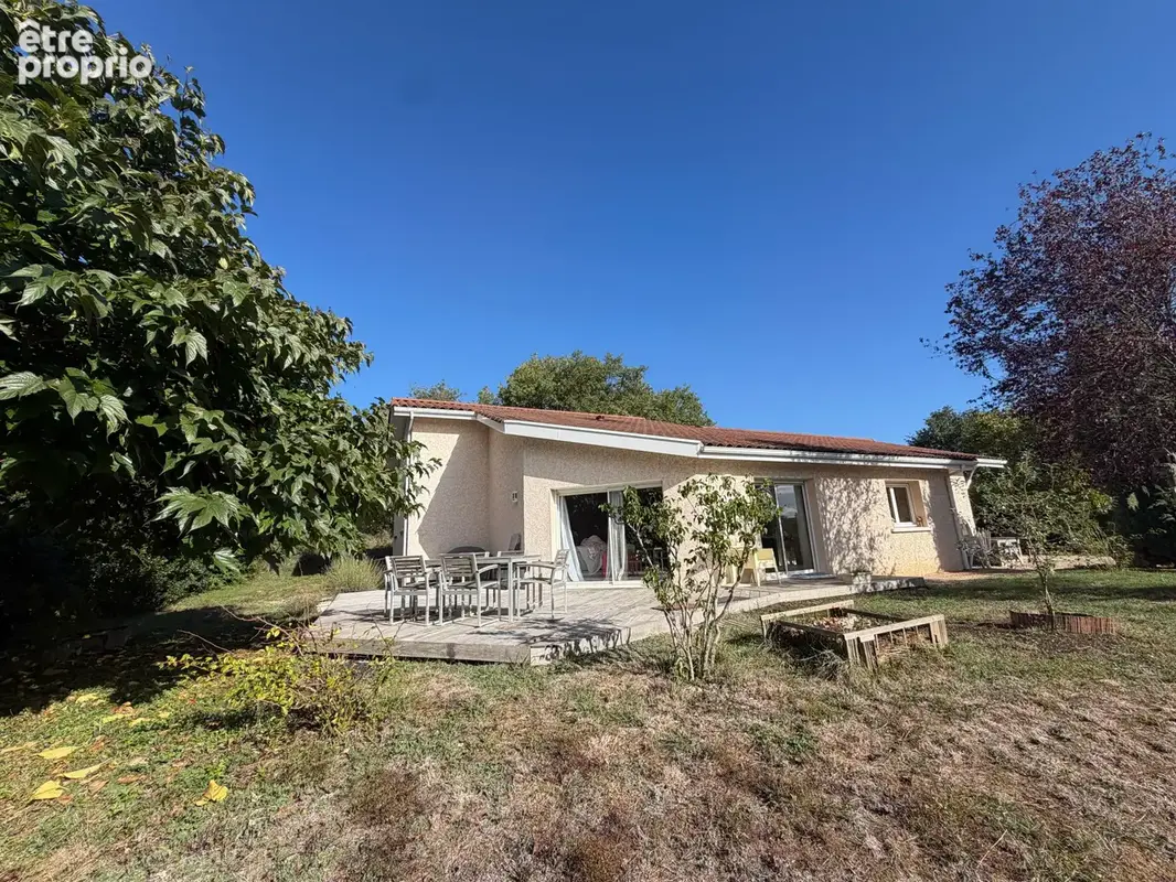 Photo Maison à L'isle-D'abeau au prix de 399 900€