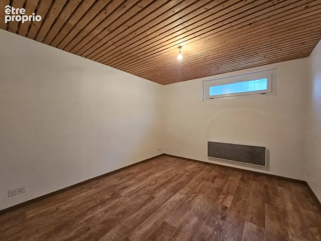 Creuzier le vieux 106 m2 dependance et piscine hors sol - photo 12