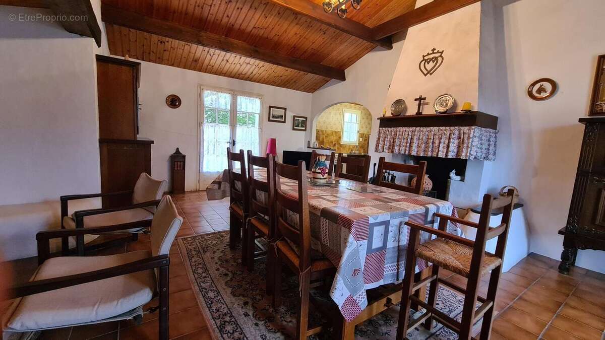 Photo 8 - Maison à LE PERRIER