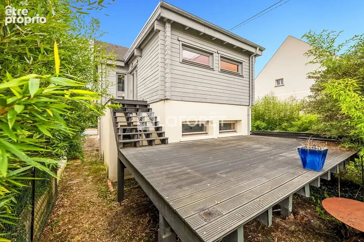 Photo Maison à Maurecourt au prix de 329 000€