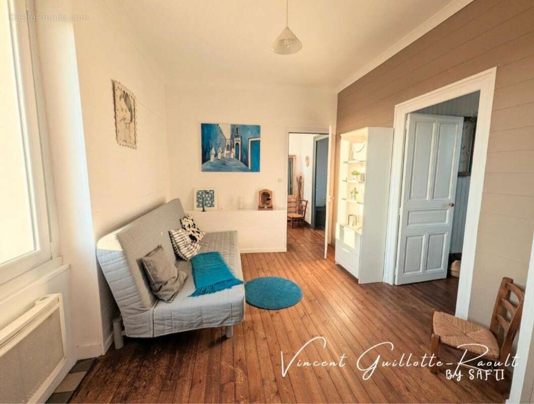 Maison 143 m² à Brains  - photo 7