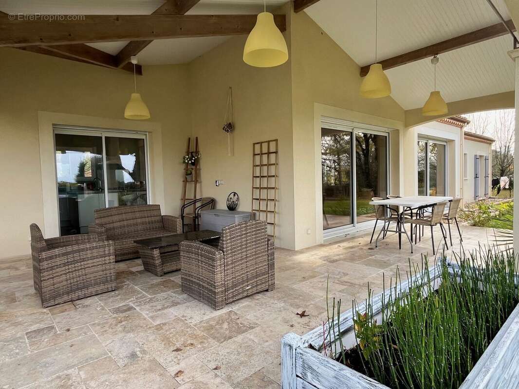 Maison à PRIGONRIEUX