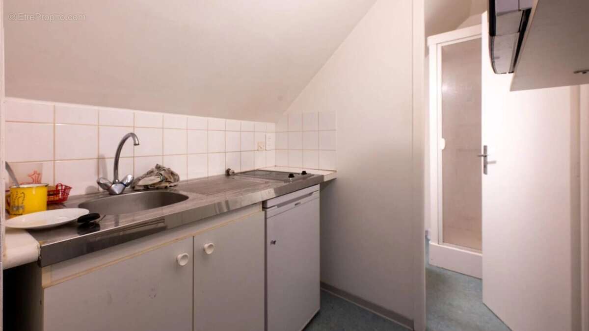 Souillac, Hyper centre, immeuble de 3 appartements. - photo 9