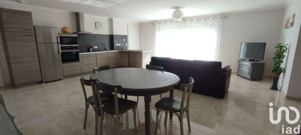 Photo 3 - Maison à COUSTOUGES