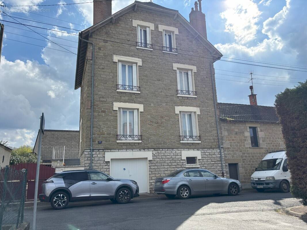 Appartement à BRIVE-LA-GAILLARDE