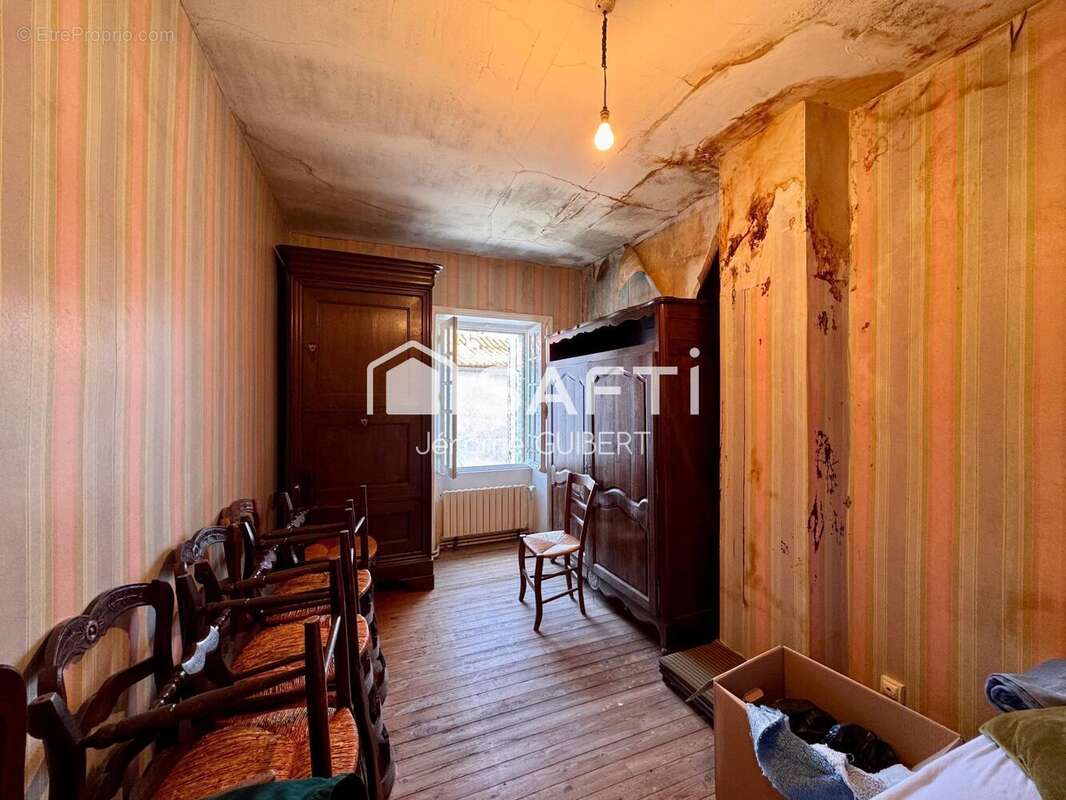 Photo 9 - Maison à NUEIL-LES-AUBIERS