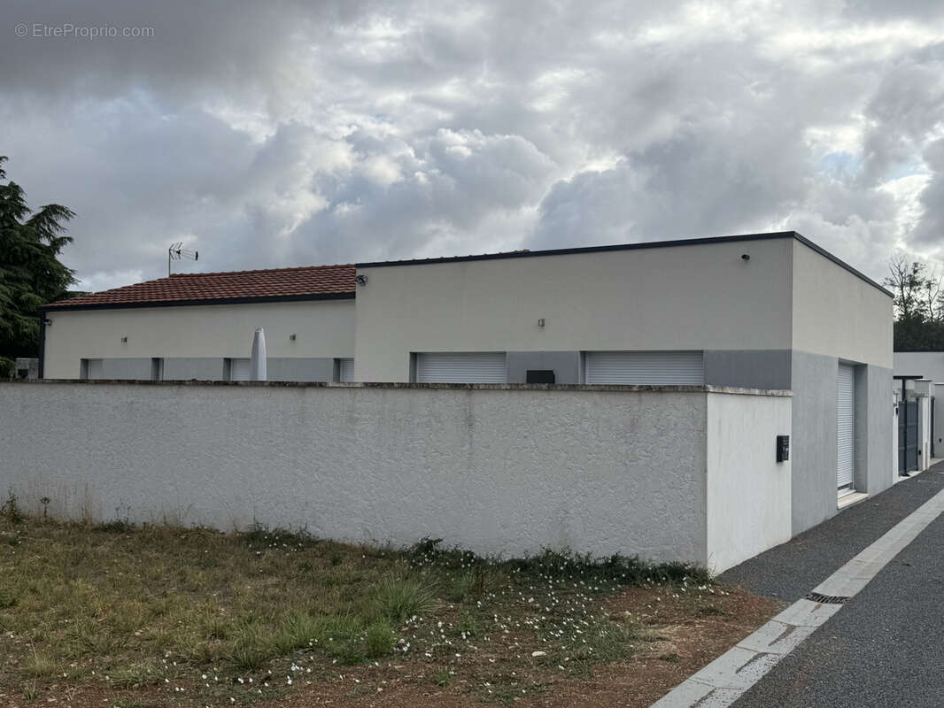 Maison contemporaine de plain-pied   Prestations de qualité   4 chambres - photo 21