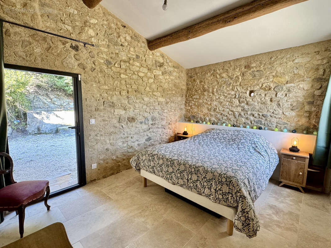 Maison à VAISON-LA-ROMAINE
