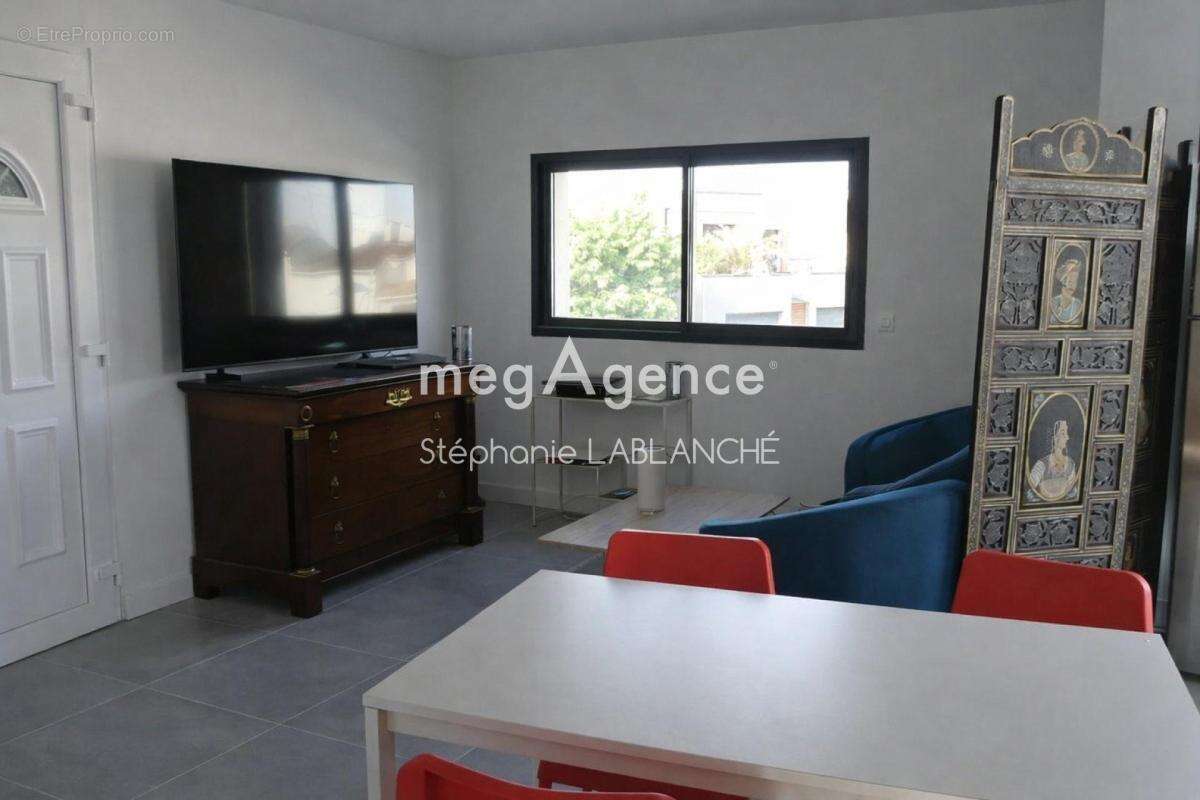 Appartement à CASTELGINEST