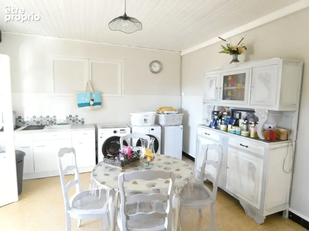 Alès , propriété deux logements sur 2200 m2 constructibles - photo 16